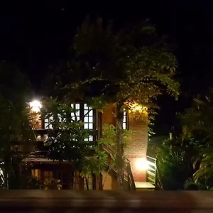 4* Alojamento de Acomodação e Pequeno-almoço Alem Do Jardim
